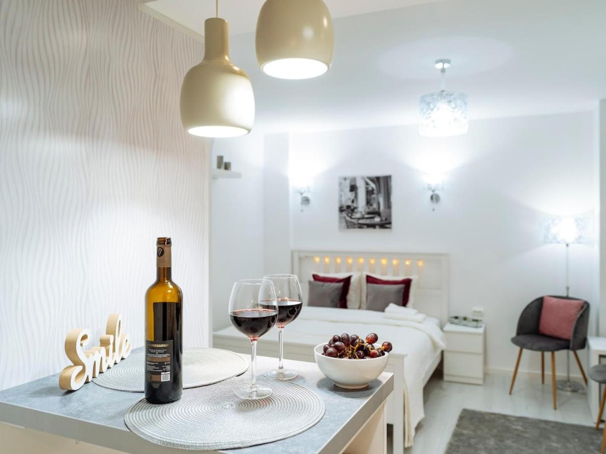 Apartament Old Town Bright By Bca Bucureşti